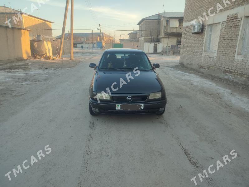 Opel Astra 1995 - 40 000 TMT - Болдумсаз - img 3