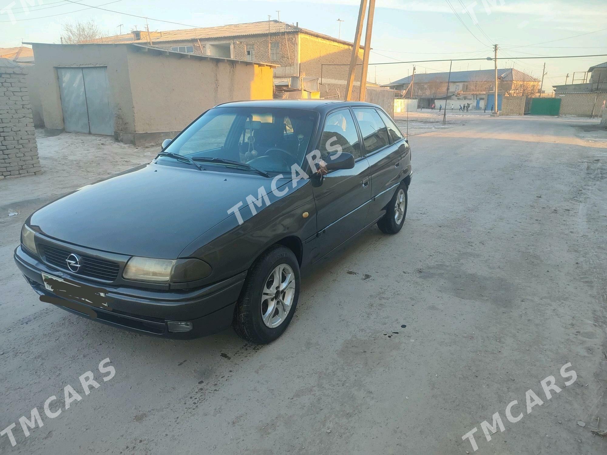 Opel Astra 1995 - 40 000 TMT - Болдумсаз - img 4