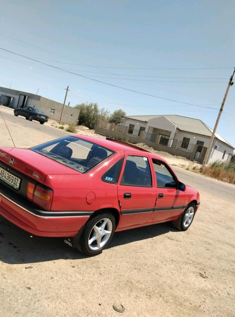 Opel Vectra 1993 - 40 000 TMT - Губадаг - img 6
