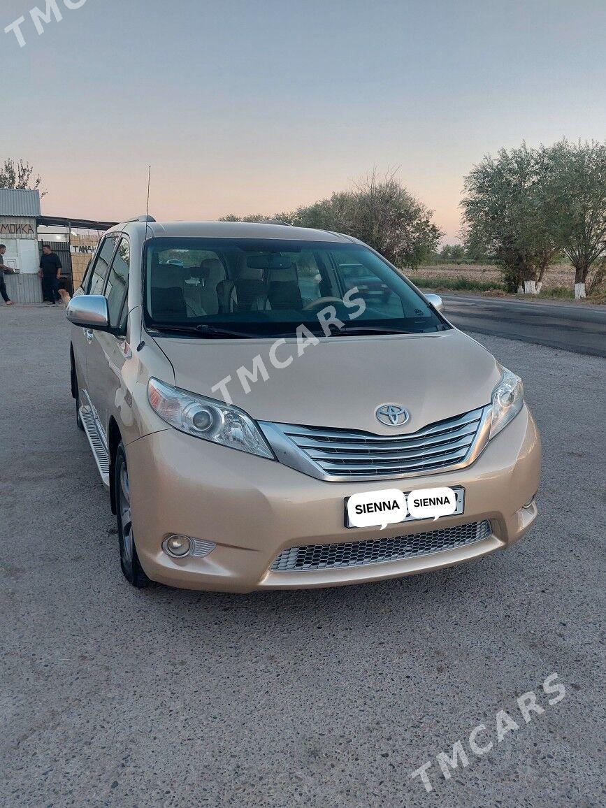 Toyota Sienna 2011 - 270 000 TMT - Мары - img 2