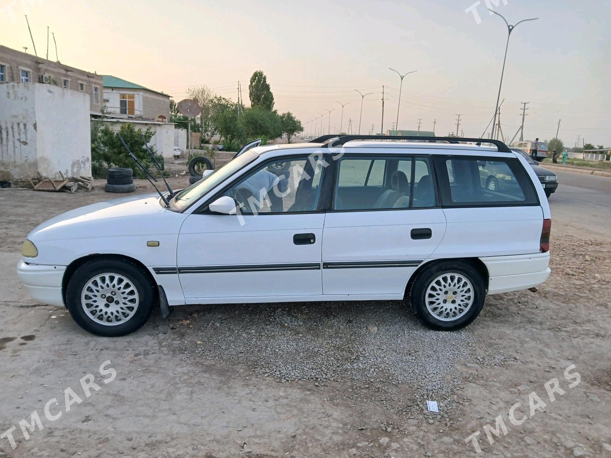 Opel Astra 1993 - 32 000 TMT - Boldumsaz - img 5