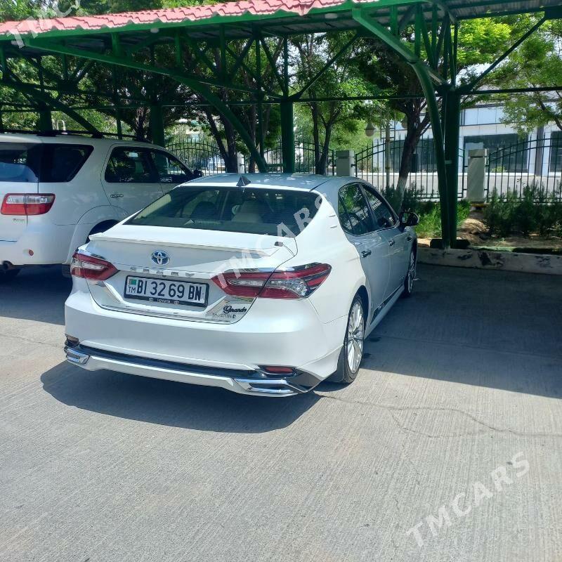 Toyota Camry Hybrid 2020 - 250 000 TMT - Туркменбаши - img 3
