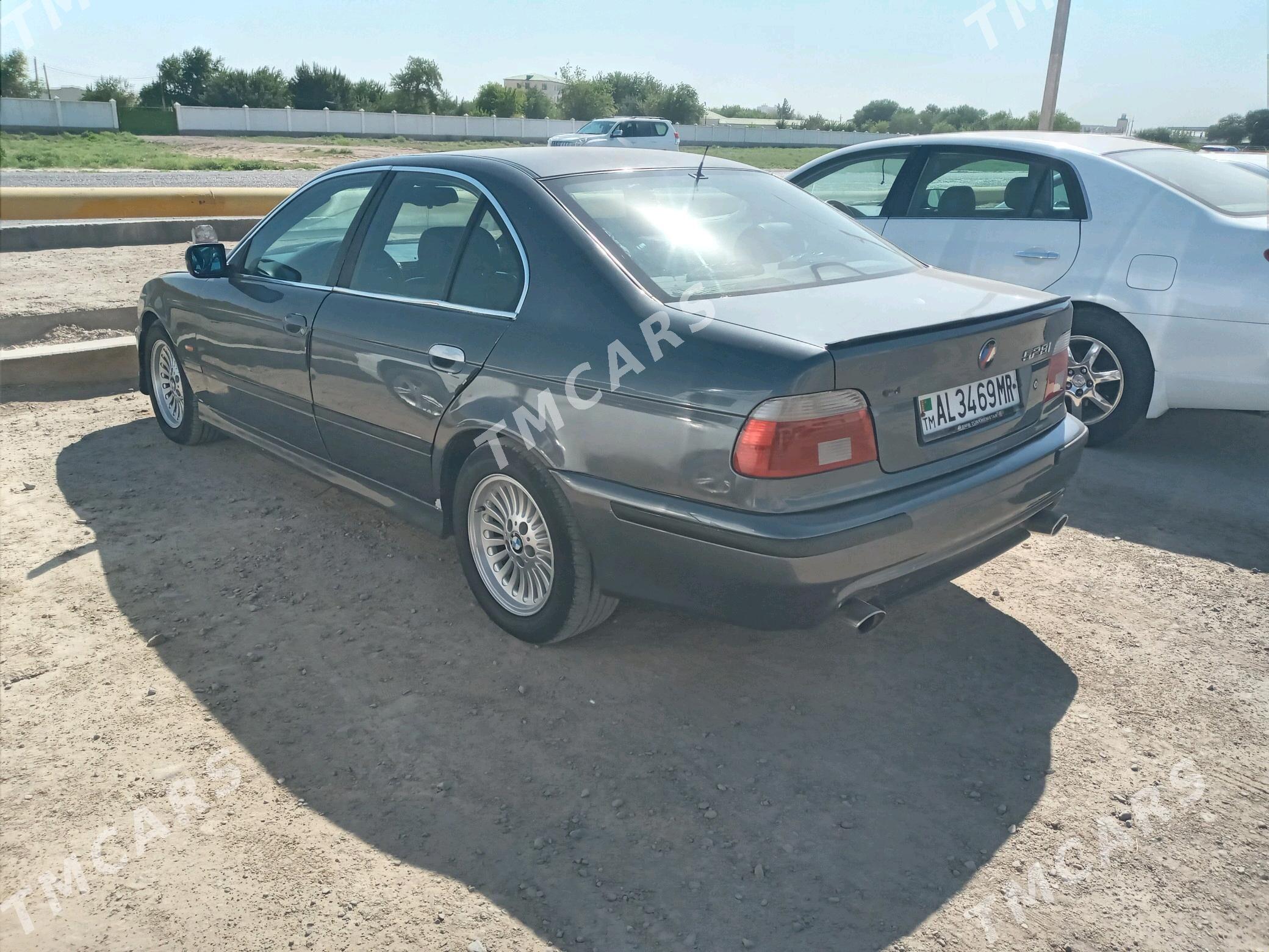 BMW 528 1999 - 65 000 TMT - Мары - img 4