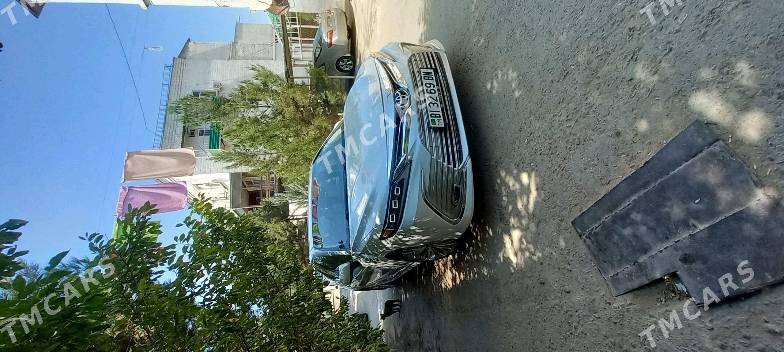 Toyota Camry Hybrid 2020 - 250 000 TMT - Туркменбаши - img 5