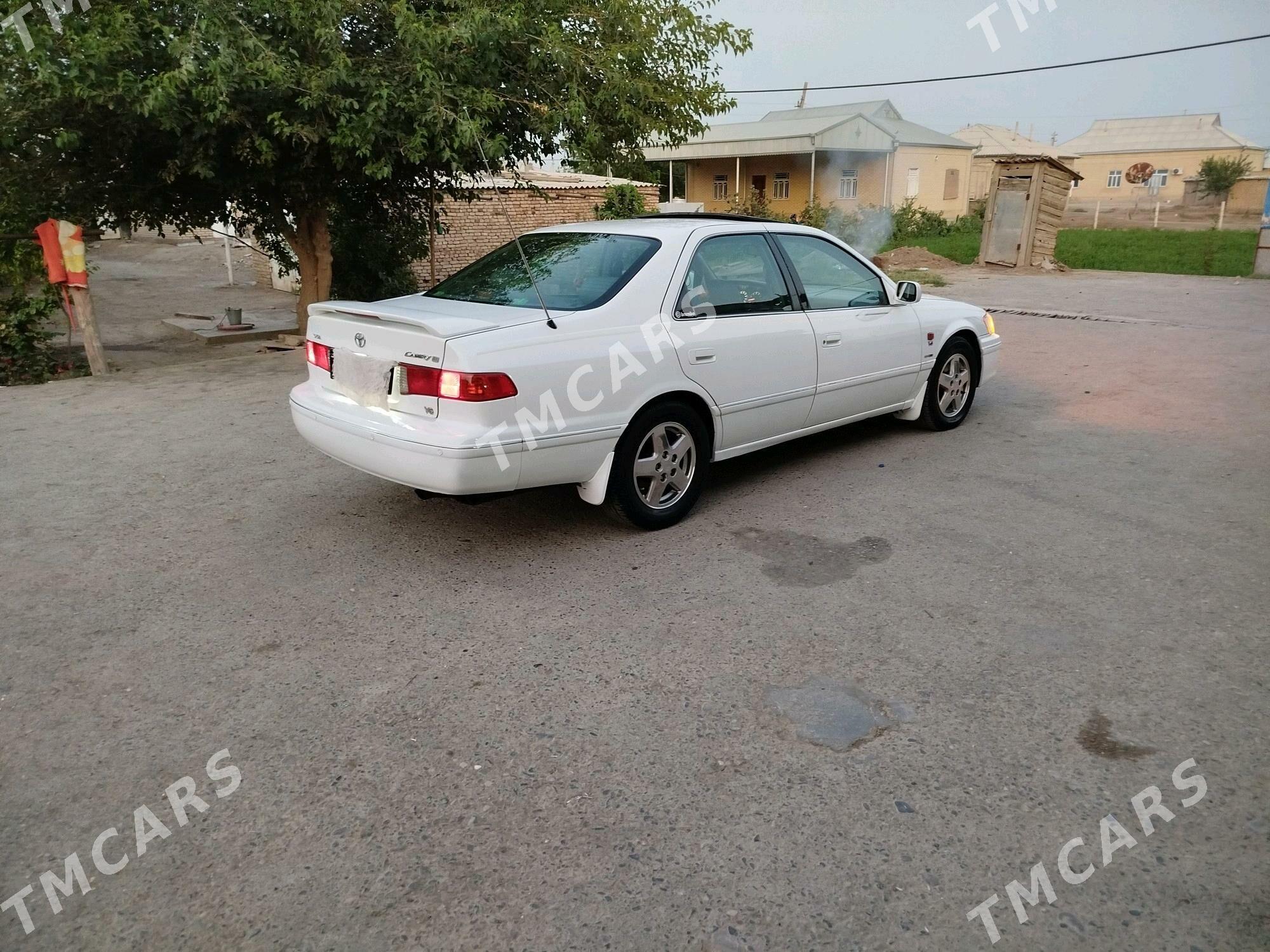 Toyota Camry 2000 - 150 000 TMT - Mary - img 4