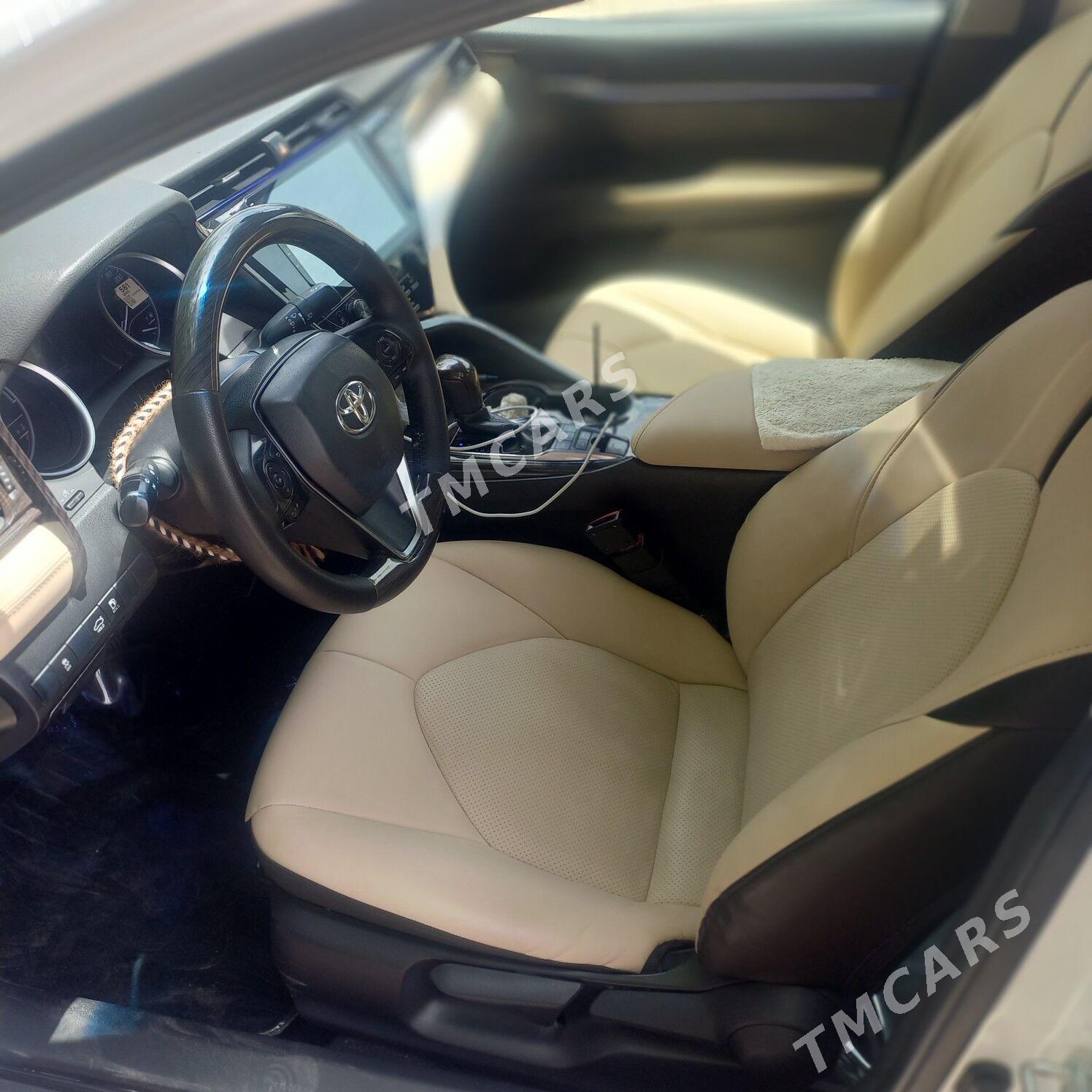 Toyota Camry Hybrid 2020 - 250 000 TMT - Туркменбаши - img 8