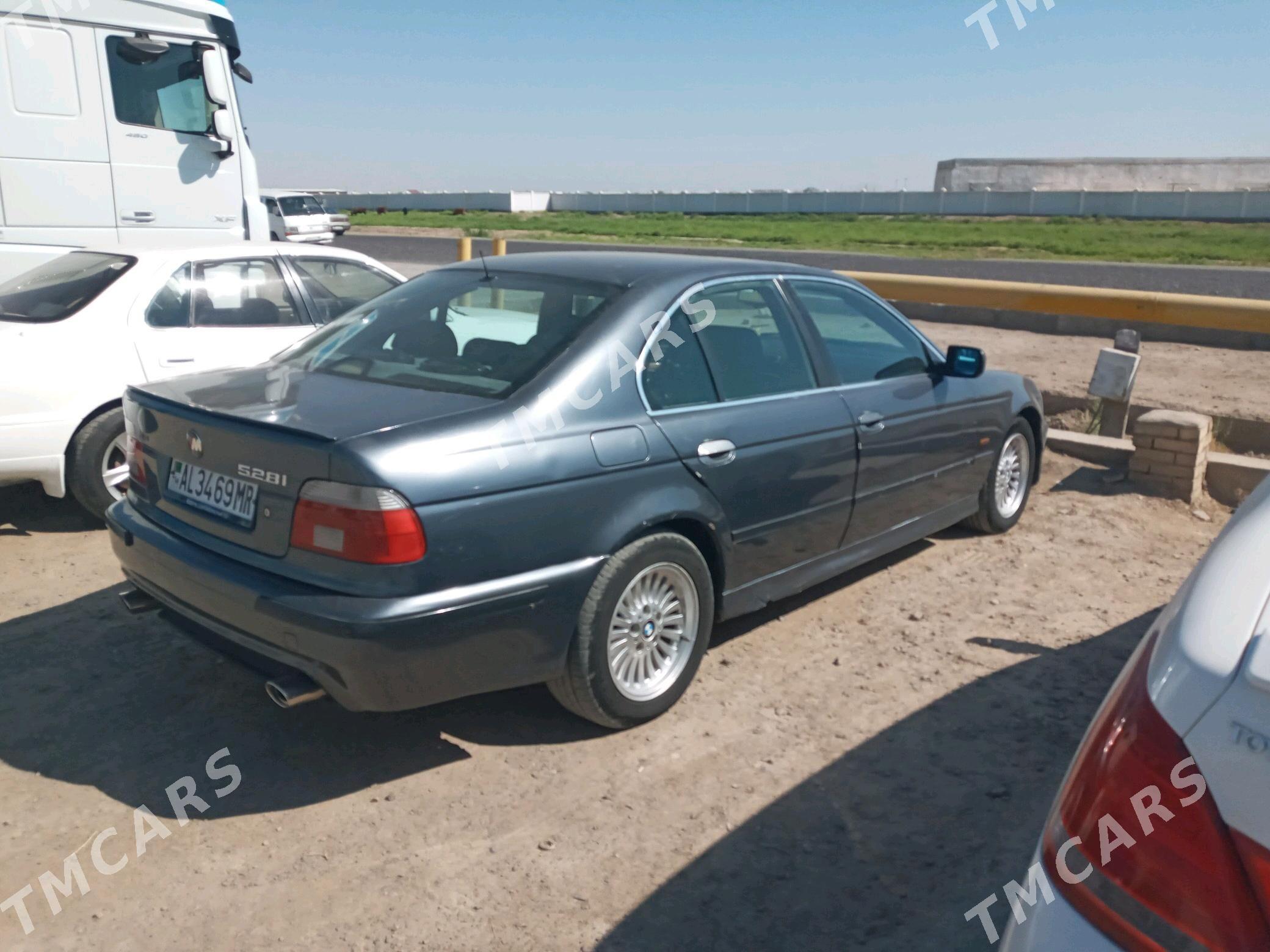 BMW 528 1999 - 65 000 TMT - Мары - img 5