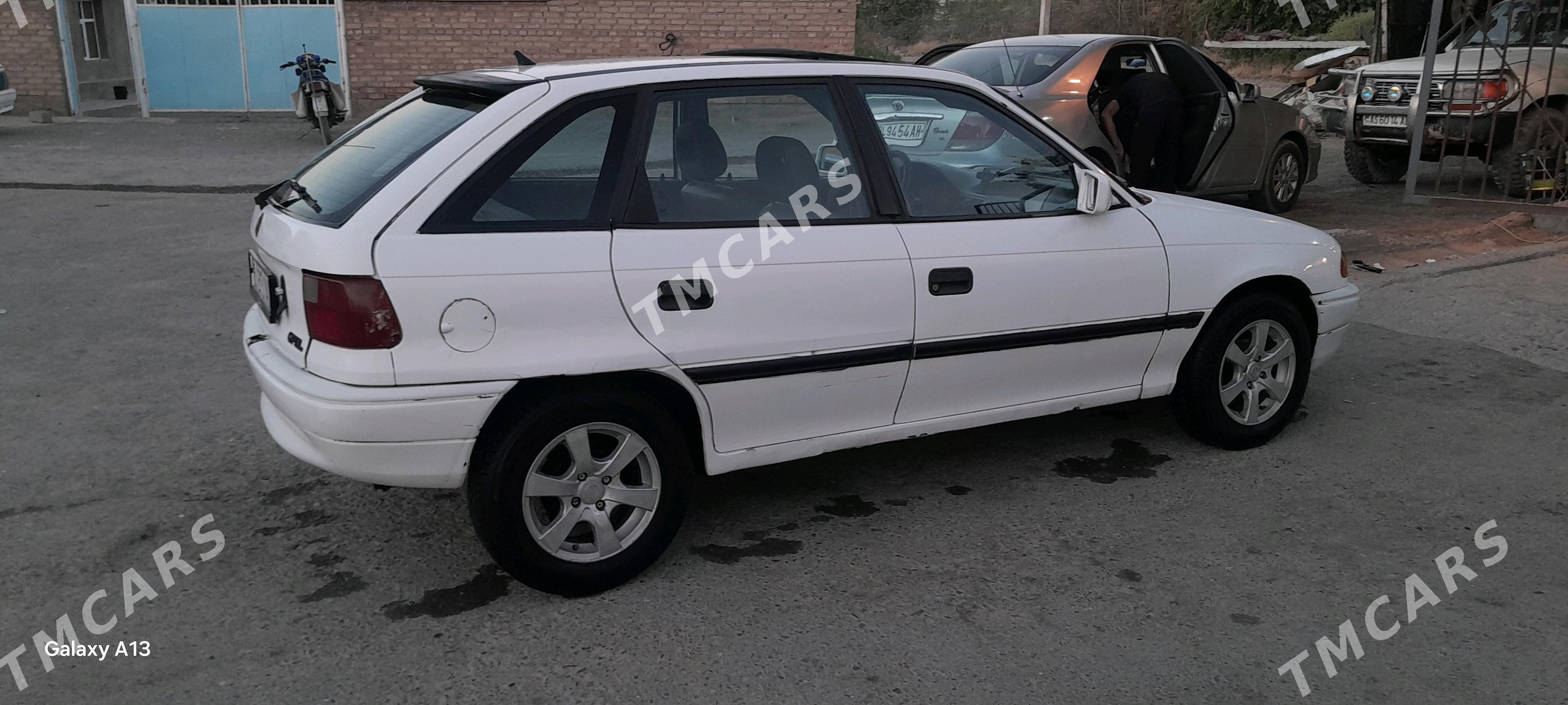 Opel Astra 1991 - 30 000 TMT - Bäherden - img 6