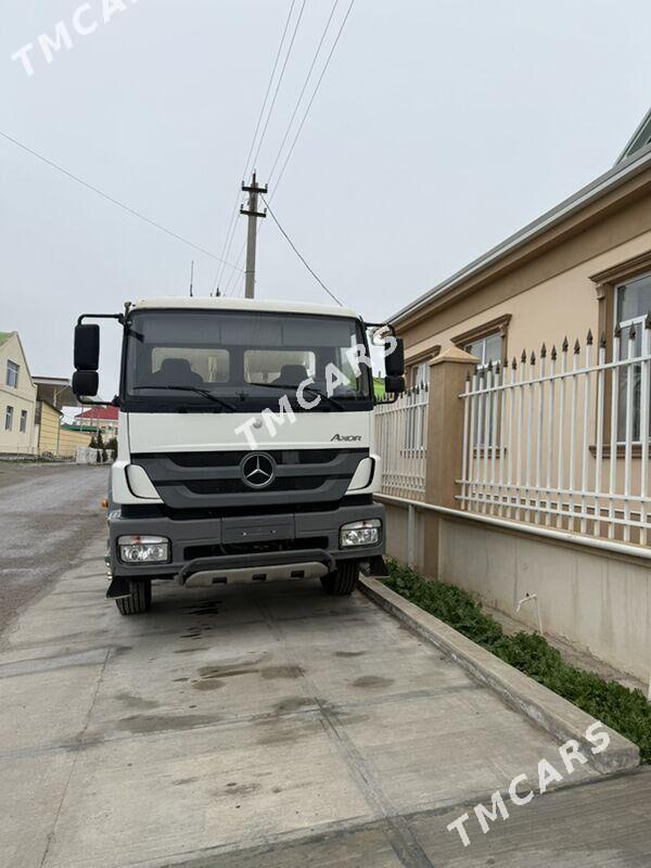 Mercedes-Benz ACTROS 3331 2013 - 800 000 TMT - Бекреве - img 5