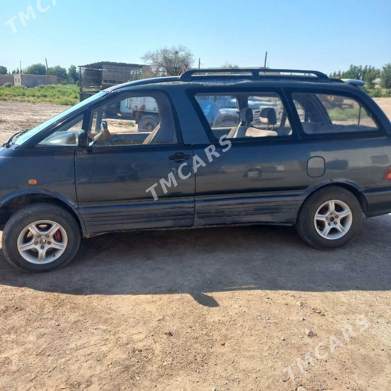 Toyota Previa 1997 - 70 000 TMT - Губадаг - img 2