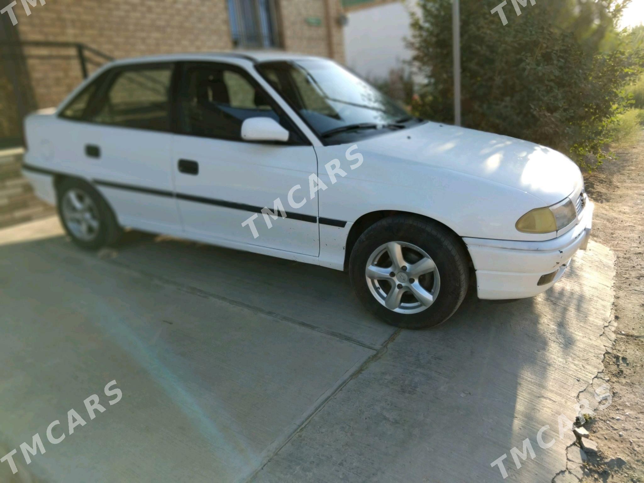 Opel Astra 1997 - 49 000 TMT - Дашогуз - img 2