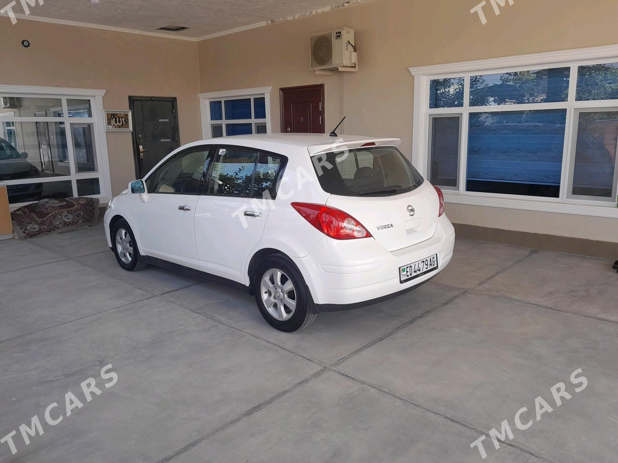 Nissan Versa 2009 - 129 000 TMT - Ашхабад - img 3