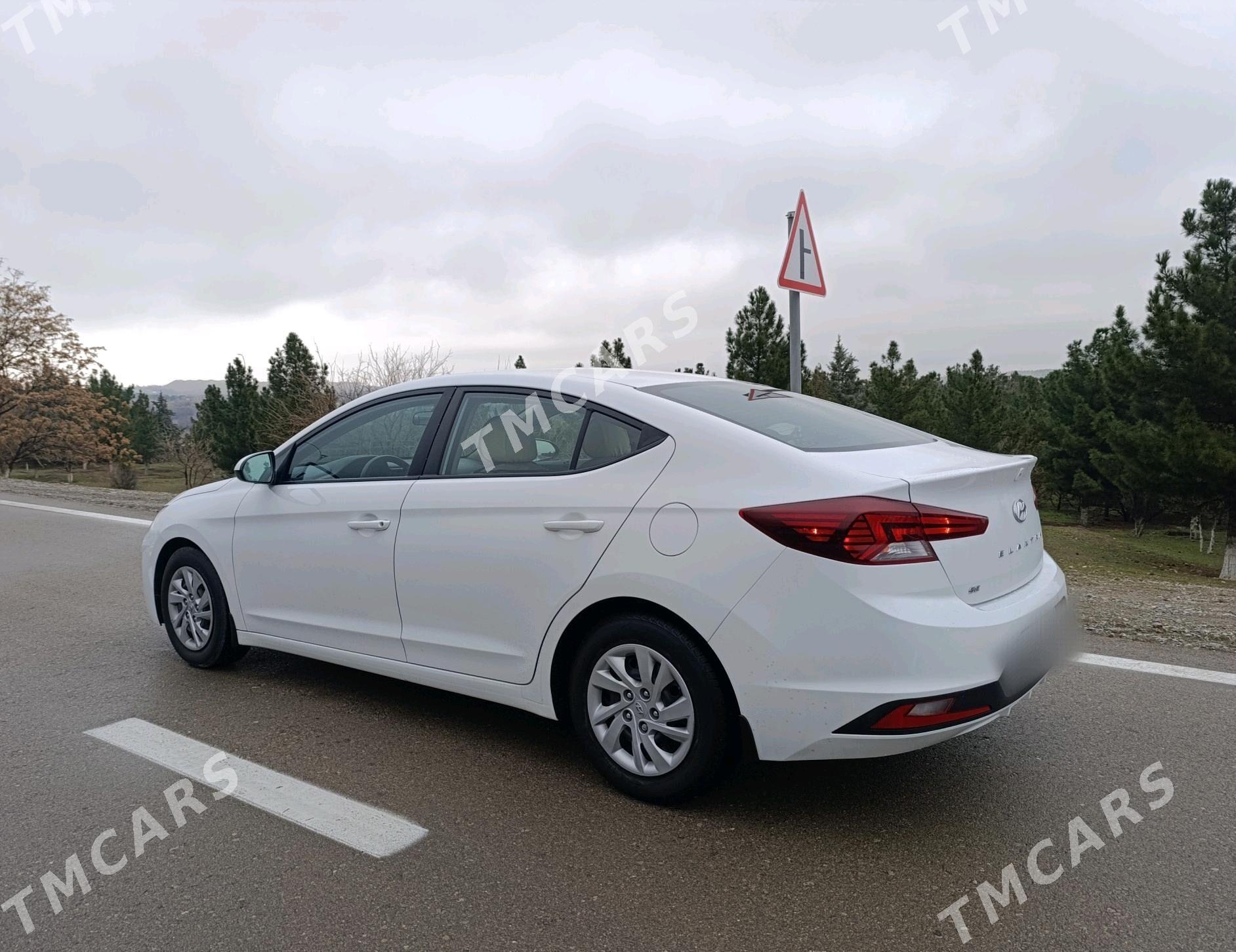 Hyundai Elantra 2020 - 230 000 TMT - Гёкдже - img 6