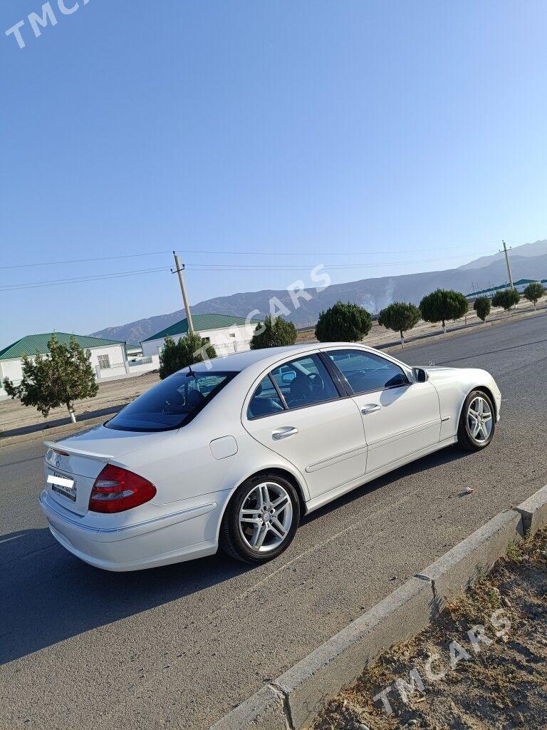 Mercedes-Benz E320 2002 - 147 000 TMT - Бахарден - img 2