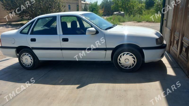Opel Vectra 1995 - 45 000 TMT - Дашогуз - img 2