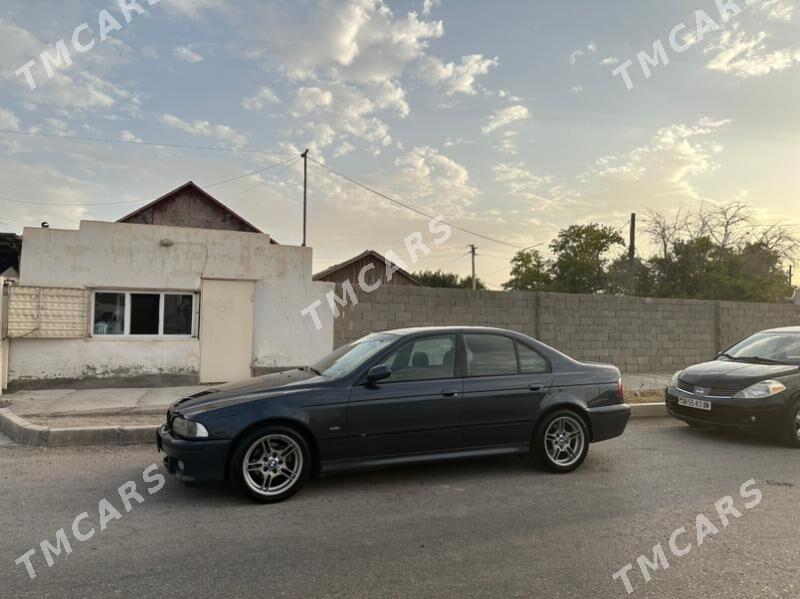 BMW E39 2002 - 116 000 TMT - Балканабат - img 2