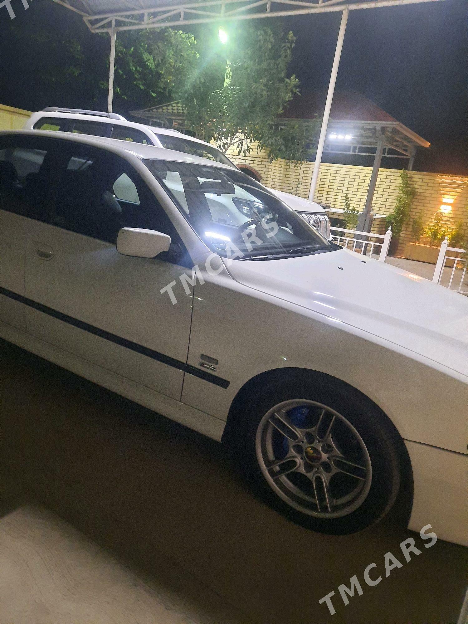 BMW E39 2001 - 155 000 TMT - Balkanabat - img 2