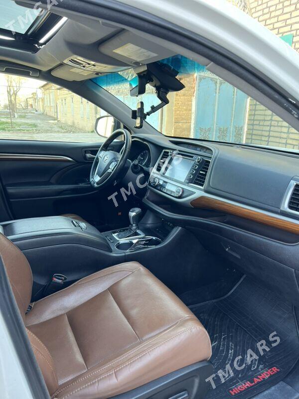 Toyota Highlander 2018 - 450 000 TMT - Mary - img 7