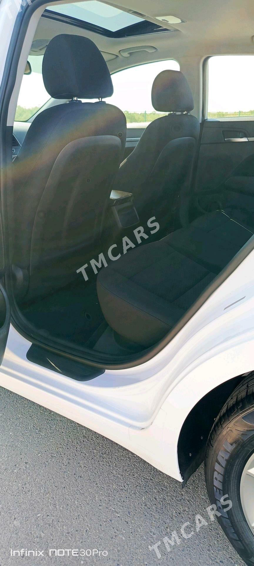 Hyundai Elantra 2020 - 240 000 TMT - Aşgabat - img 3