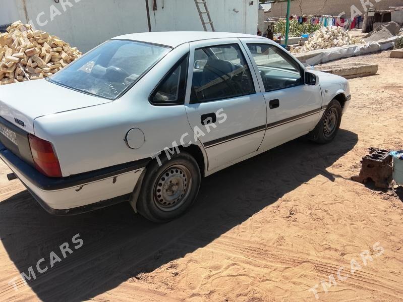 Opel Vectra 1989 - 20 000 TMT - Oguz han - img 4