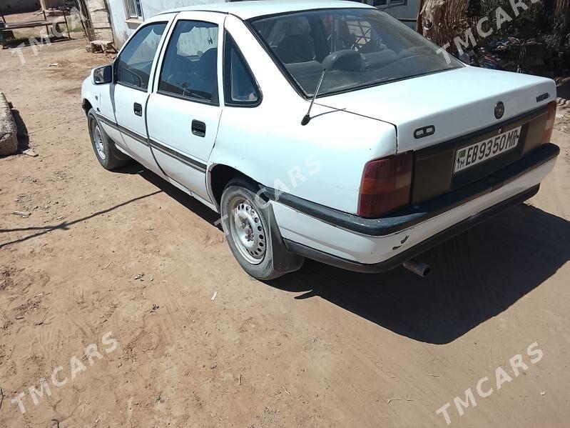 Opel Vectra 1989 - 20 000 TMT - Oguz han - img 2