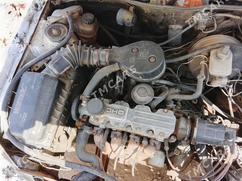 Opel Vectra 1989 - 20 000 TMT - Oguz han - img 5