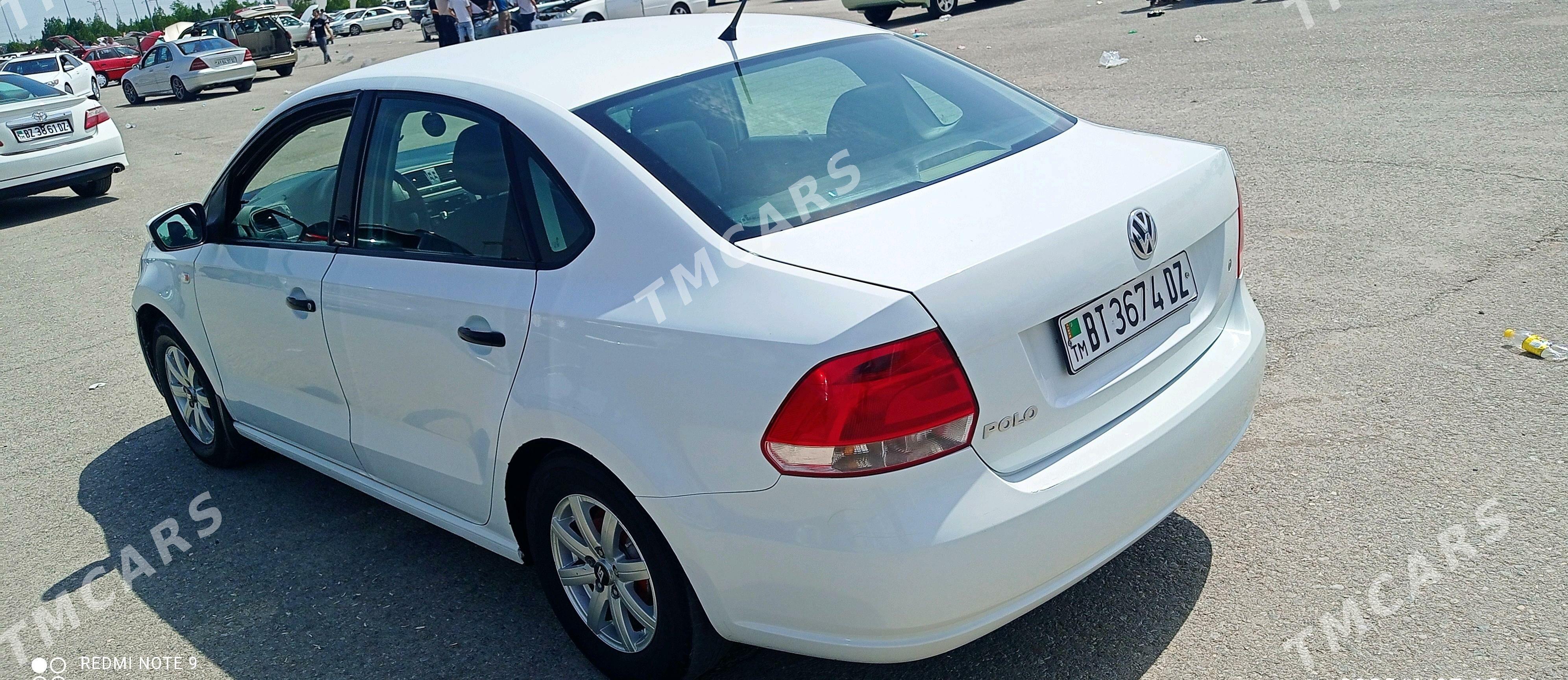 Volkswagen Polo 2013 - 80 000 TMT - Дашогуз - img 6