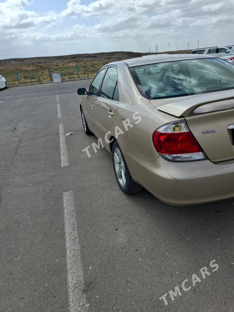 Toyota Camry 2004 - 135 000 TMT - Büzmeýin - img 7