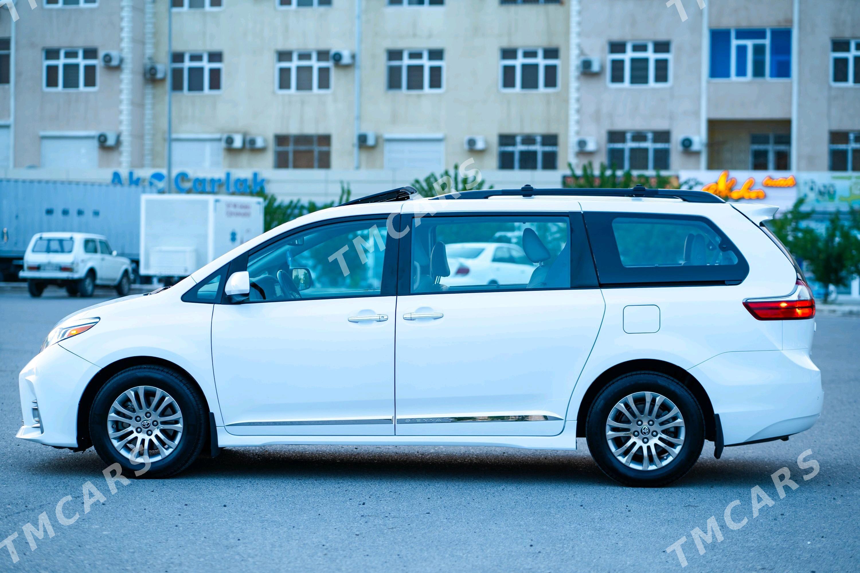 Toyota Sienna 2020 - 460 000 TMT - Мары - img 2