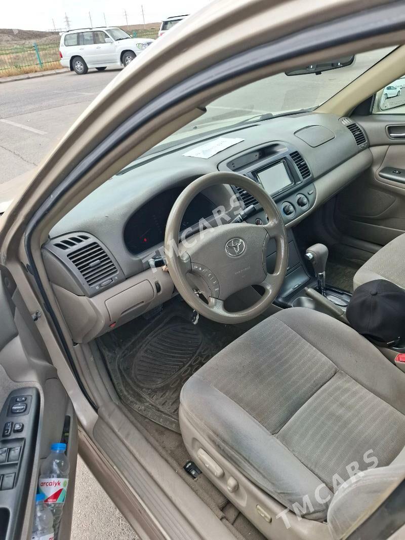 Toyota Camry 2004 - 135 000 TMT - Büzmeýin - img 3