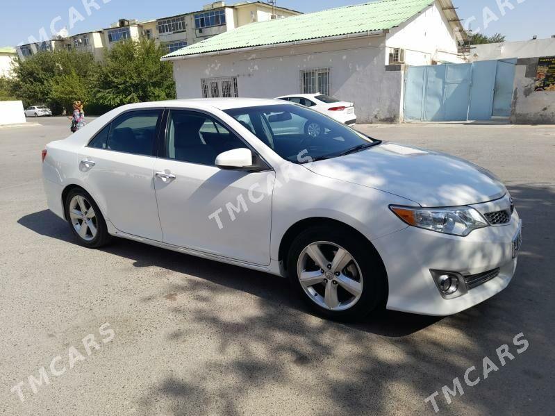 Toyota Camry 2013 - 214 000 TMT - 1 мкр - img 2