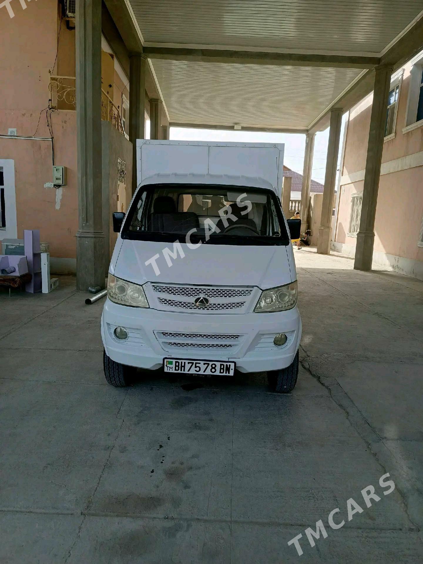 Toyota Dyna 2013 - 160 000 TMT - Balkanabat - img 5