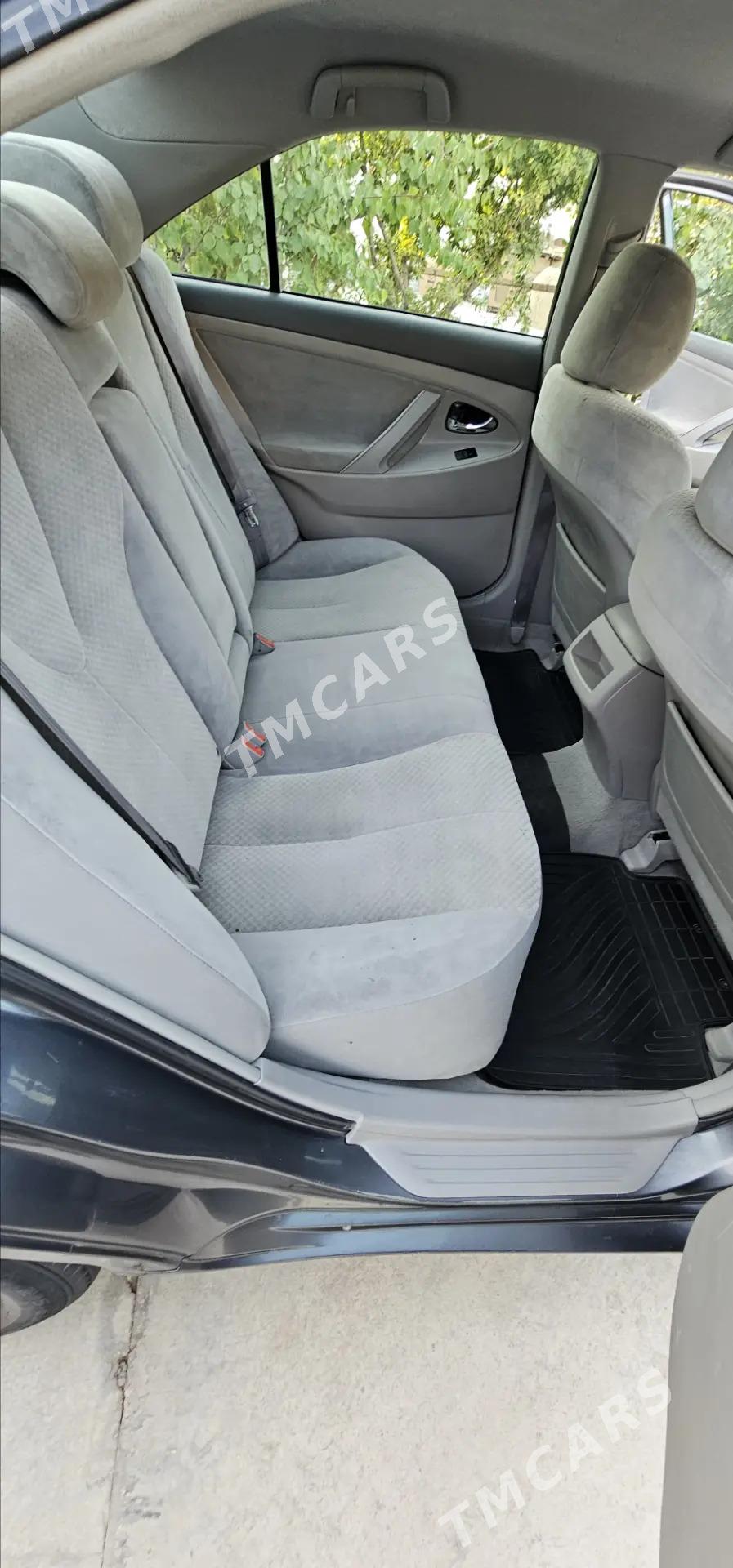 Toyota Camry 2006 - 130 000 TMT - Мары - img 5