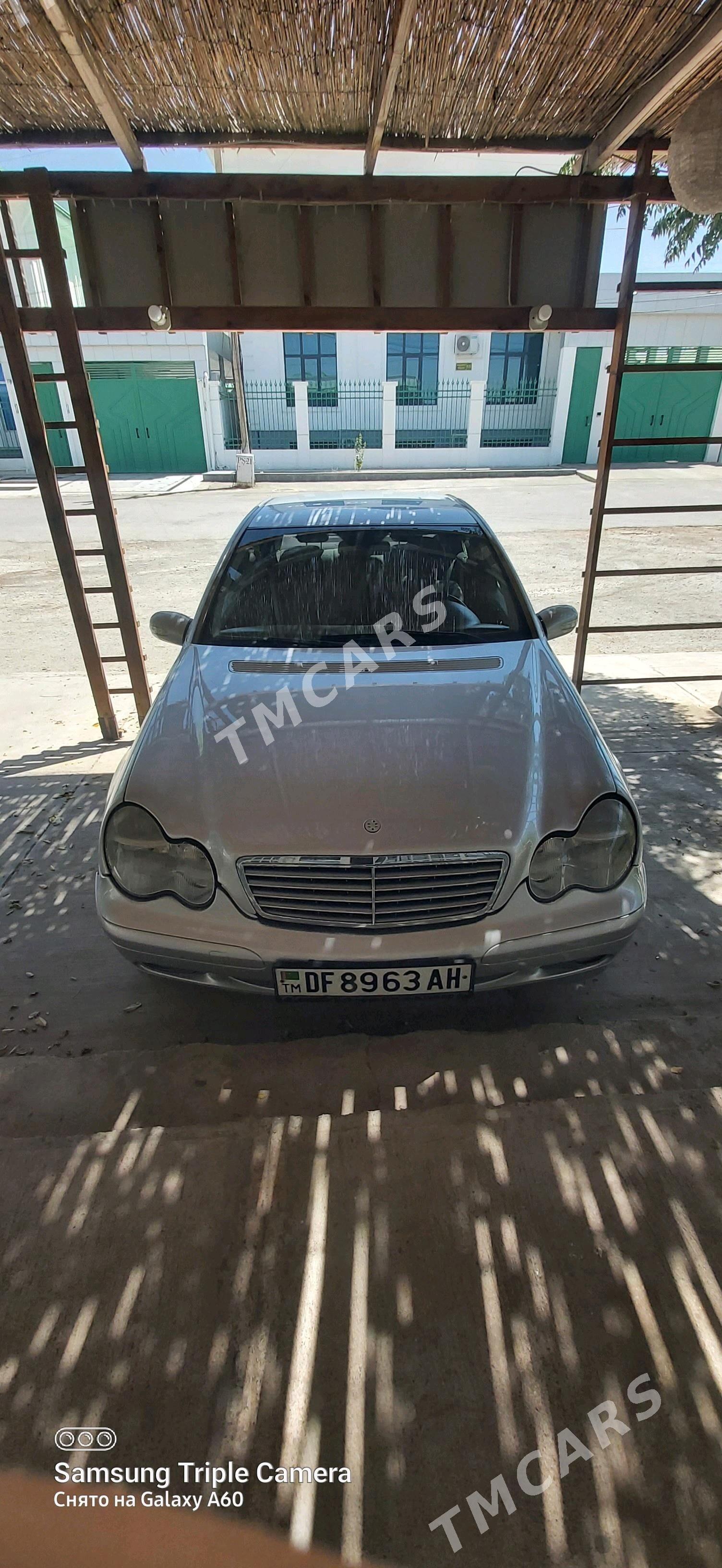 Mercedes-Benz C250 2003 - 95 000 TMT - Änew - img 6