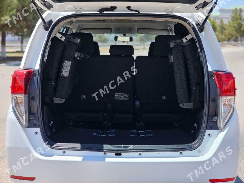 Toyota Innova 2020 - 250 000 TMT - Mary - img 9