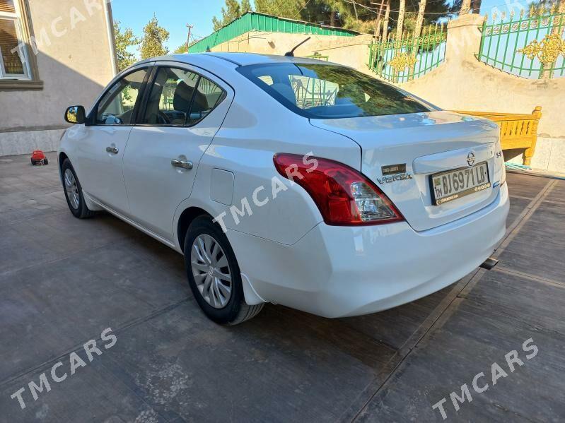Nissan Versa 2011 - 98 000 TMT - Туркменабат - img 2