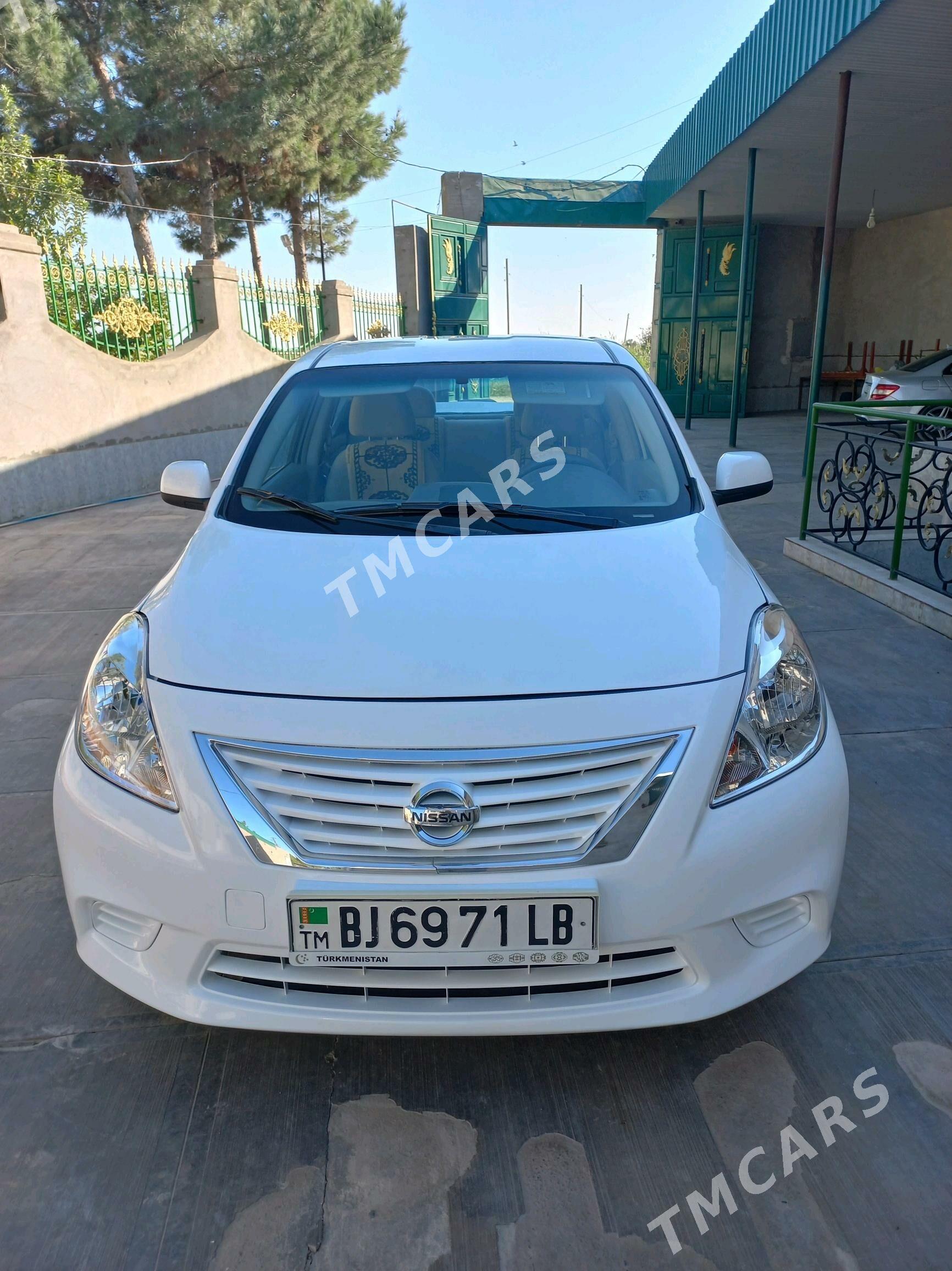 Nissan Versa 2011 - 98 000 TMT - Туркменабат - img 3