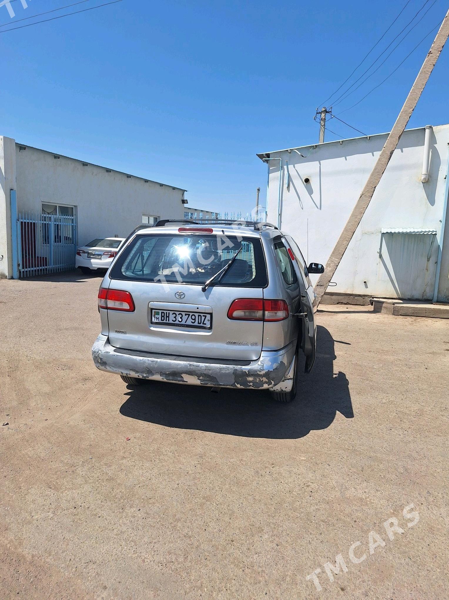 Toyota Sienna 2002 - 150 000 TMT - Şabat etr. - img 5