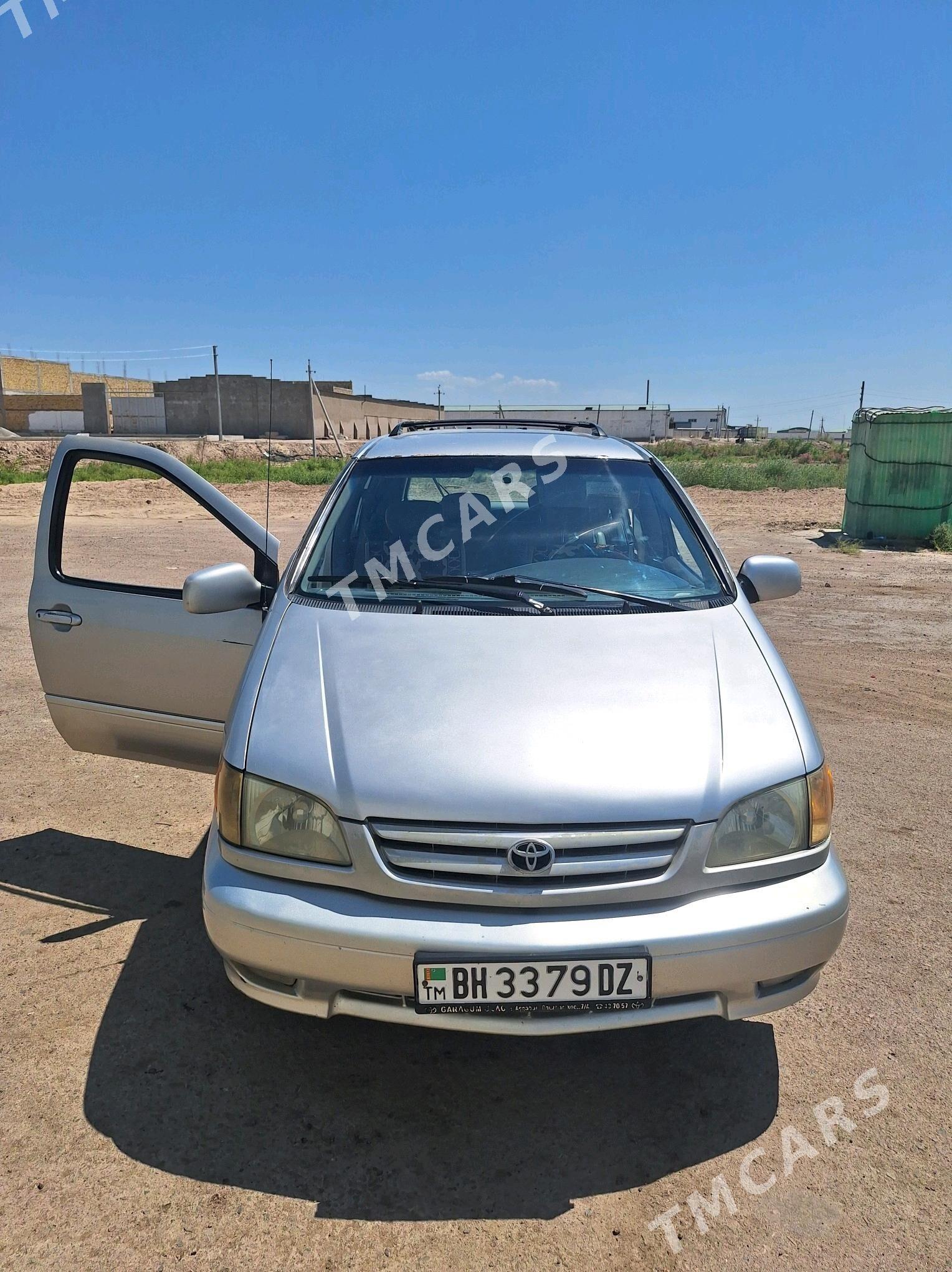 Toyota Sienna 2002 - 150 000 TMT - Şabat etr. - img 3