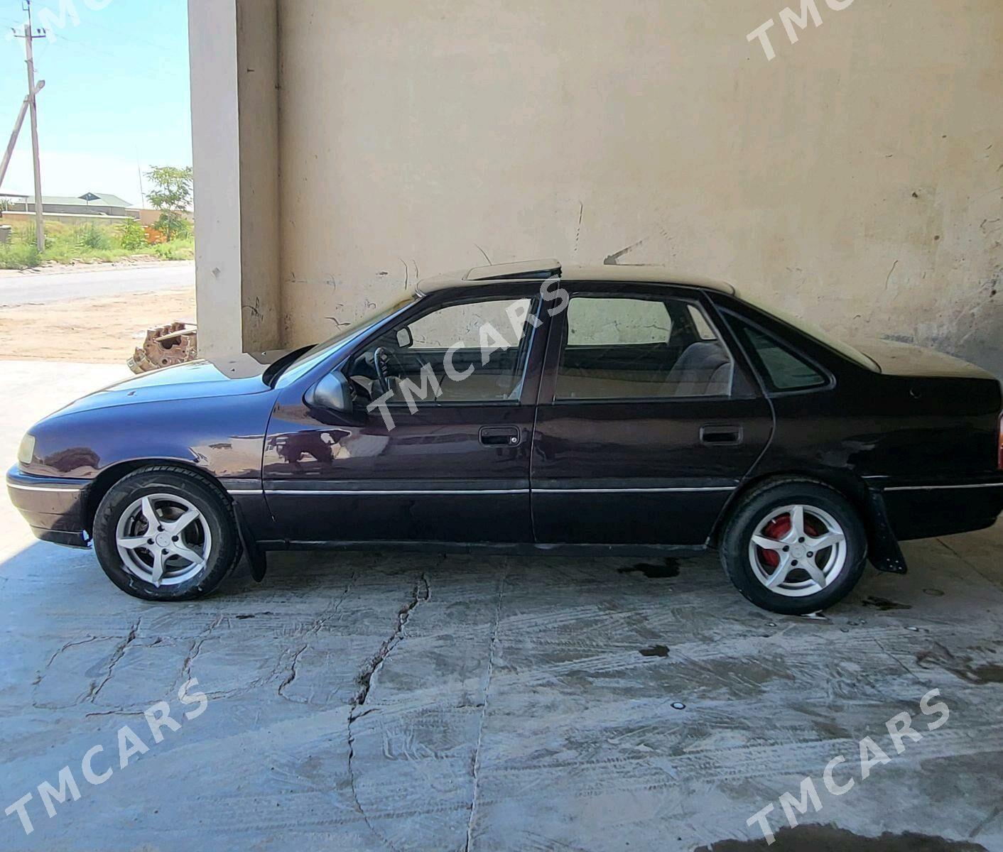 Opel Vectra 1991 - 32 000 TMT - Мары - img 6