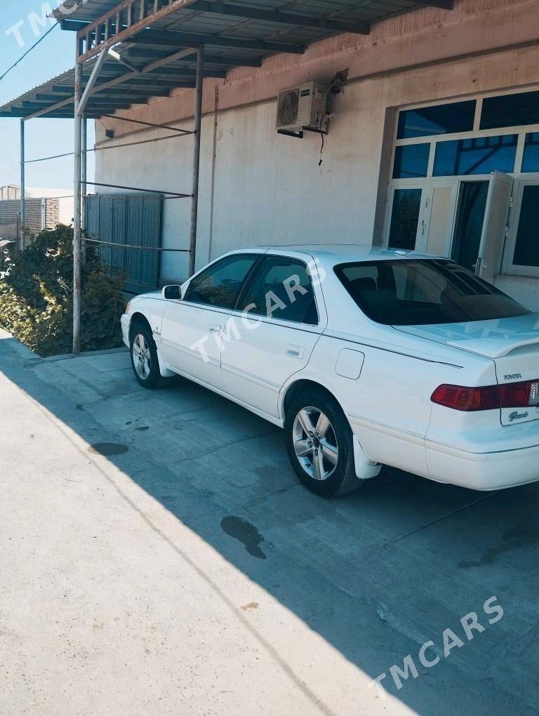 Toyota Camry 2000 - 130 000 TMT - Daşoguz - img 3