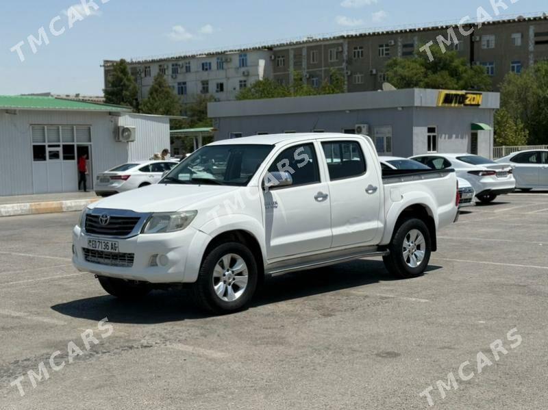 Toyota Hilux 2012 - 283 000 TMT - Aşgabat - img 6