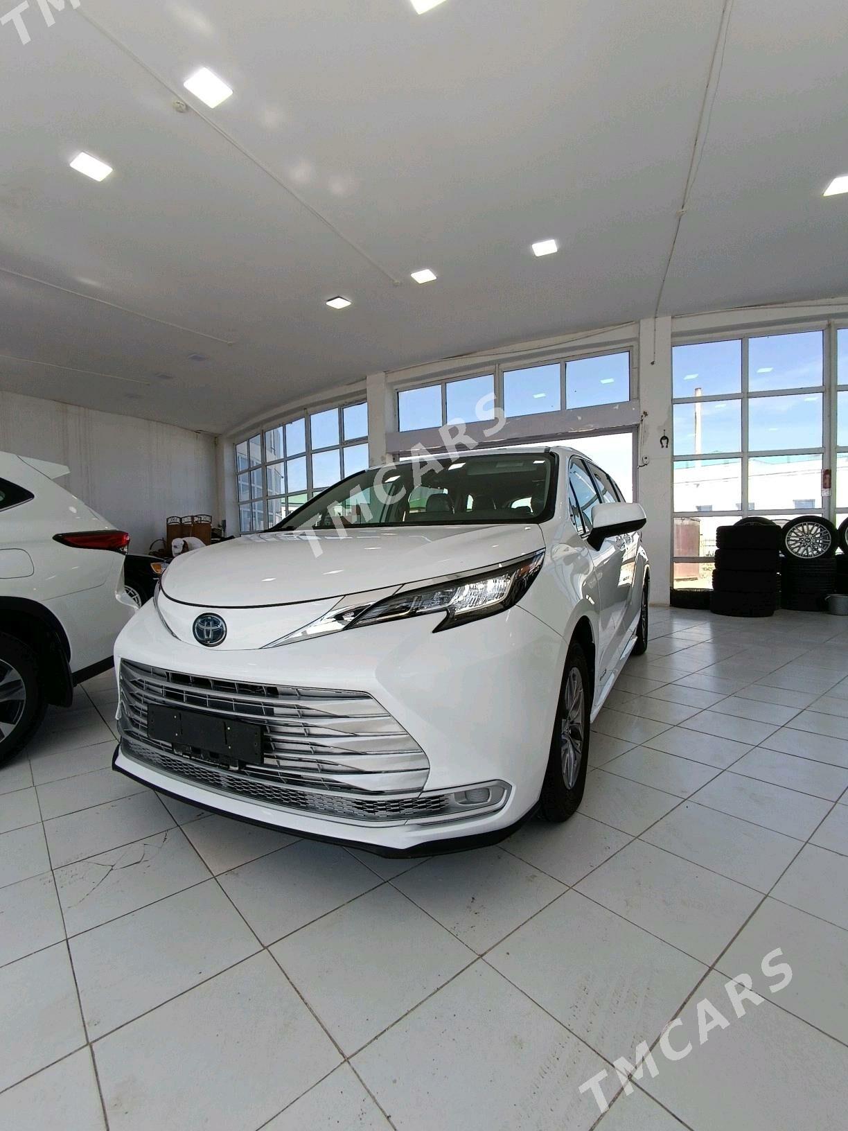 Toyota Sienna 2022 - 480 000 TMT - Daşoguz - img 6