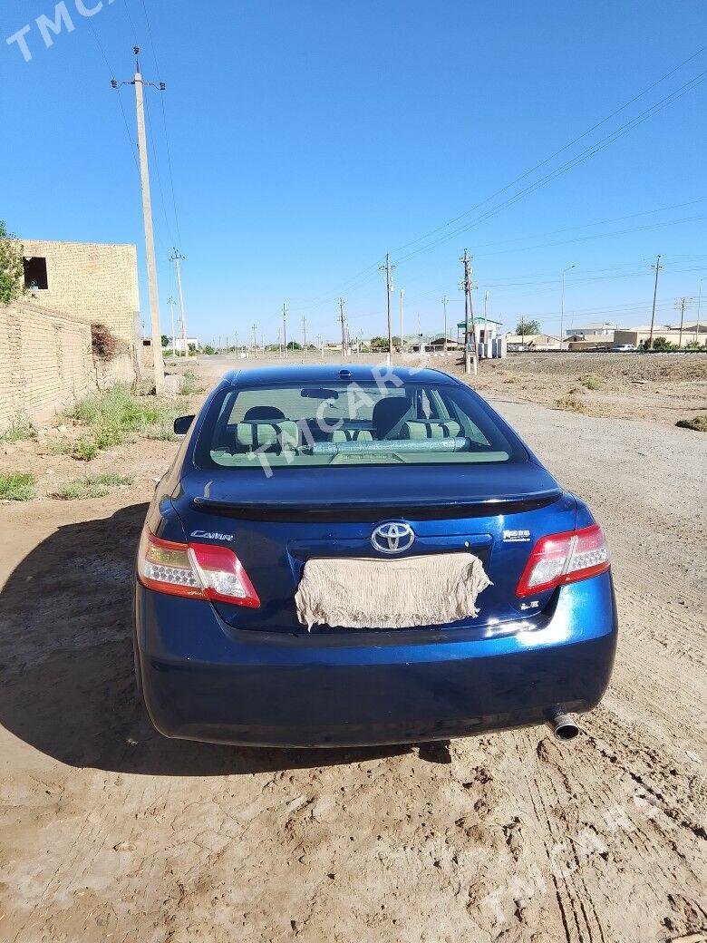 Toyota Camry 2010 - 165 000 TMT - Дянев - img 2
