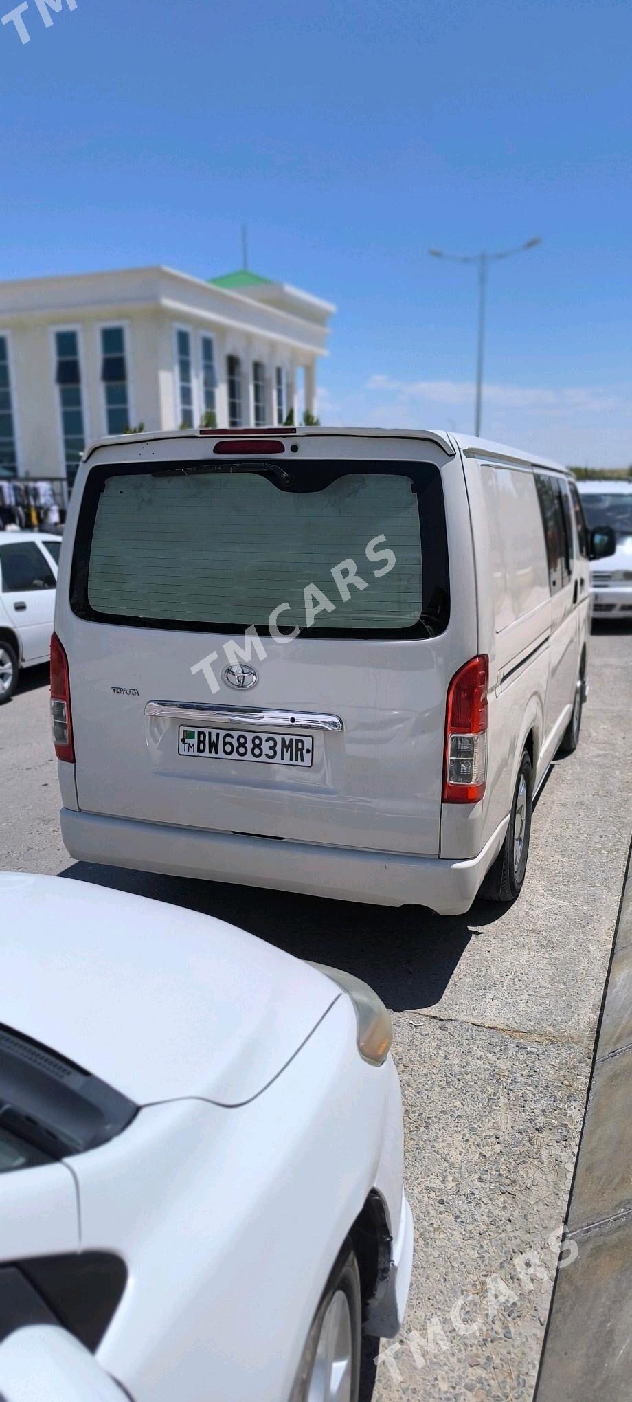 Toyota Hiace 2007 - 199 000 TMT - Мары - img 2