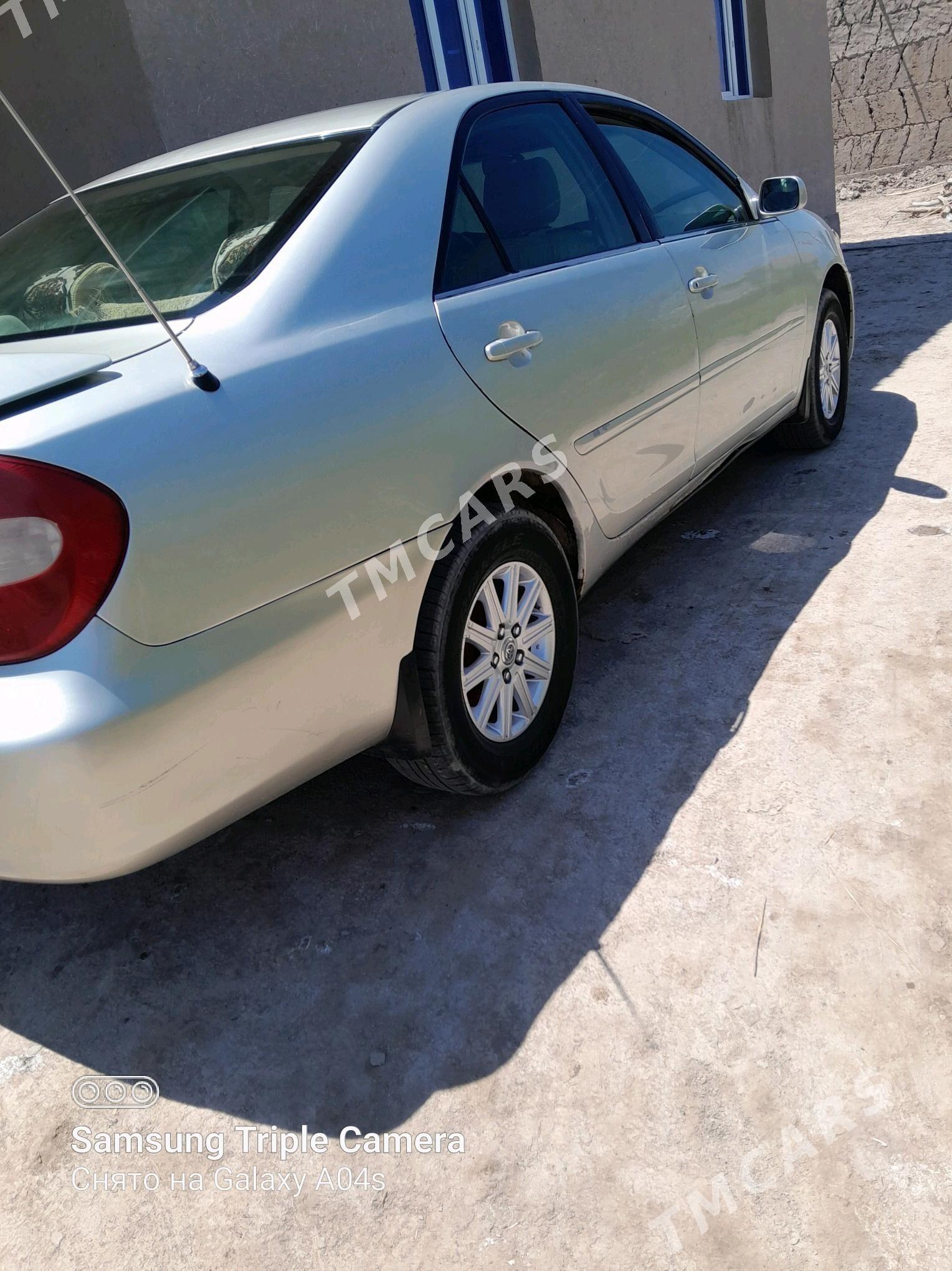 Toyota Camry 2004 - 125 000 TMT - Köneürgenç - img 3