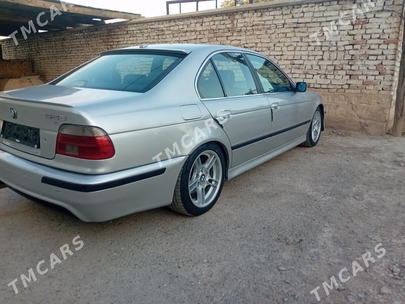 BMW E39 1998 - 105 000 TMT - Kaka - img 6