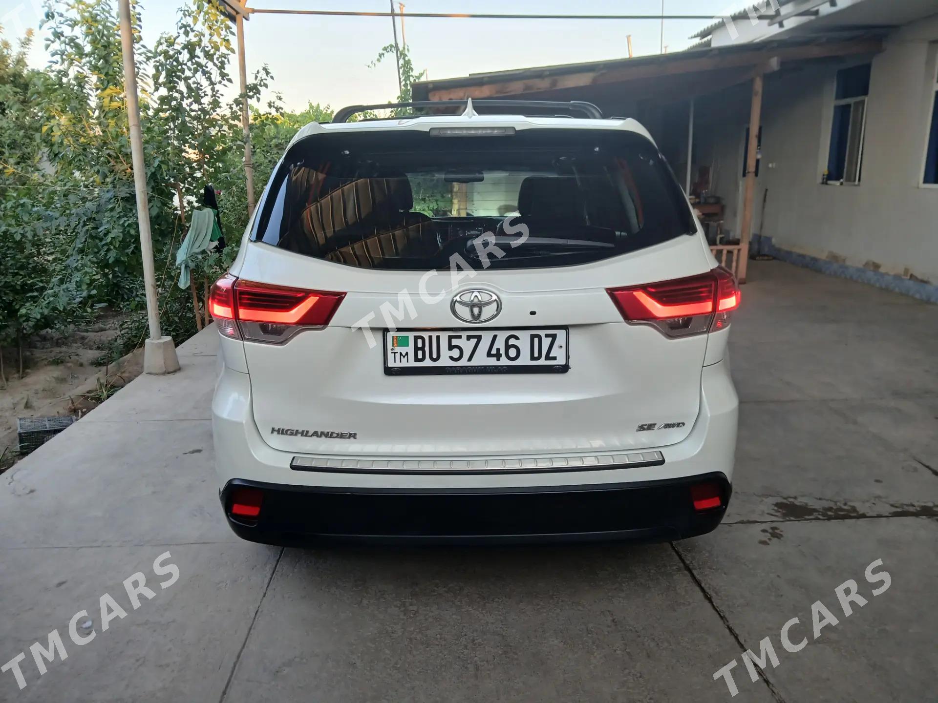 Toyota Highlander 2018 - 460 000 TMT - Daşoguz - img 6