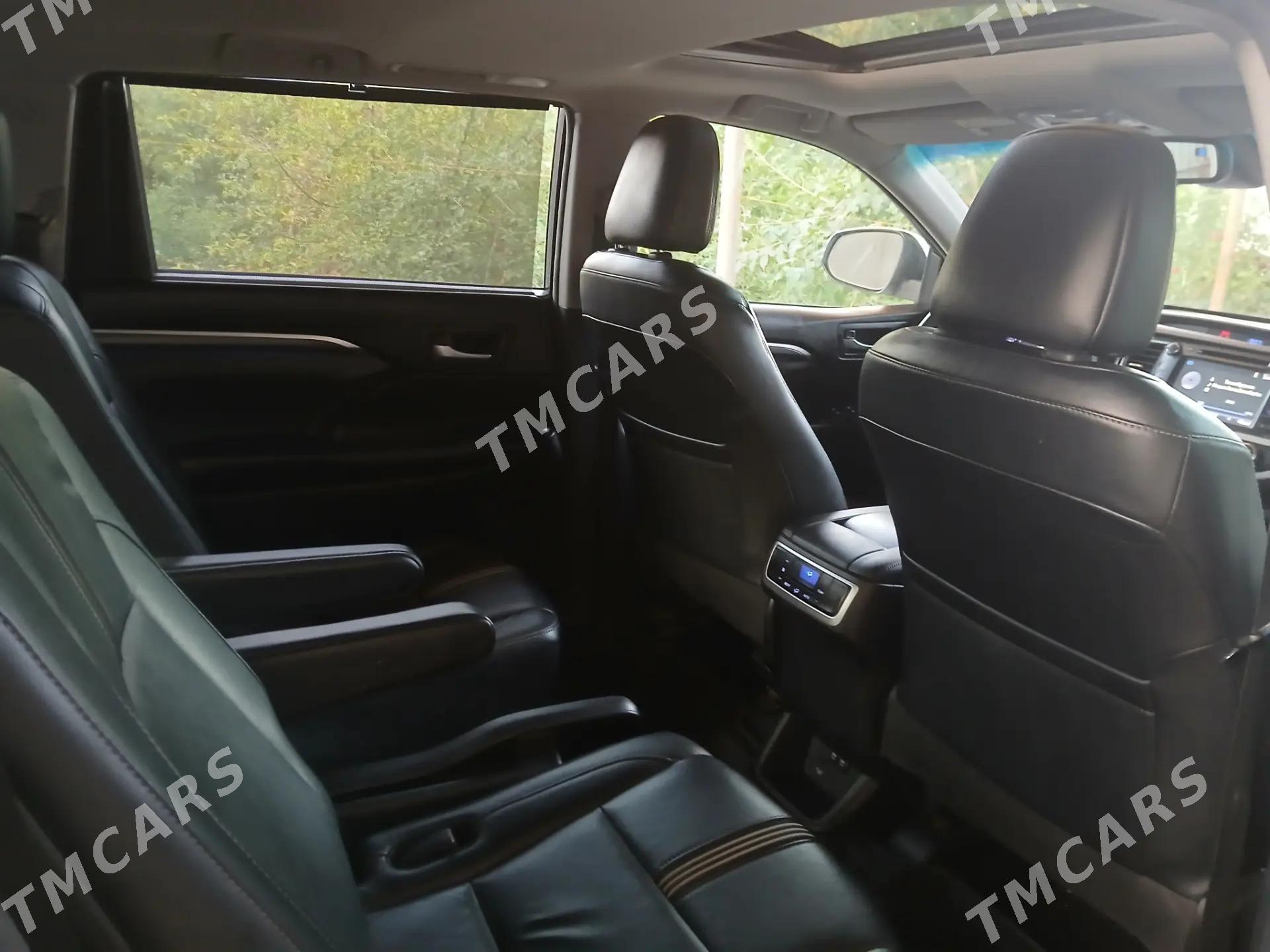 Toyota Highlander 2018 - 460 000 TMT - Daşoguz - img 9