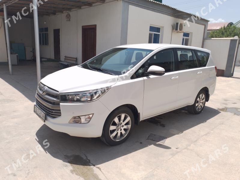 Toyota Innova 2020 - 262 000 TMT - Ak bugdaý etraby - img 1